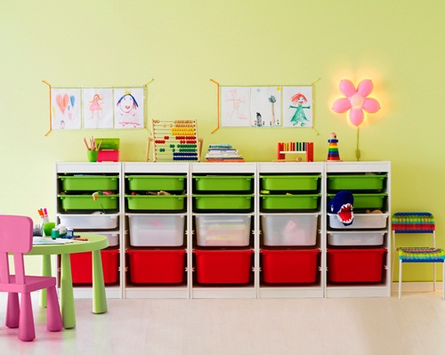 你知道你家小寶貝擁有多少玩具嗎?答案近500個，IKEA用